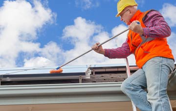 Up Sydling soft wash roof cleaning